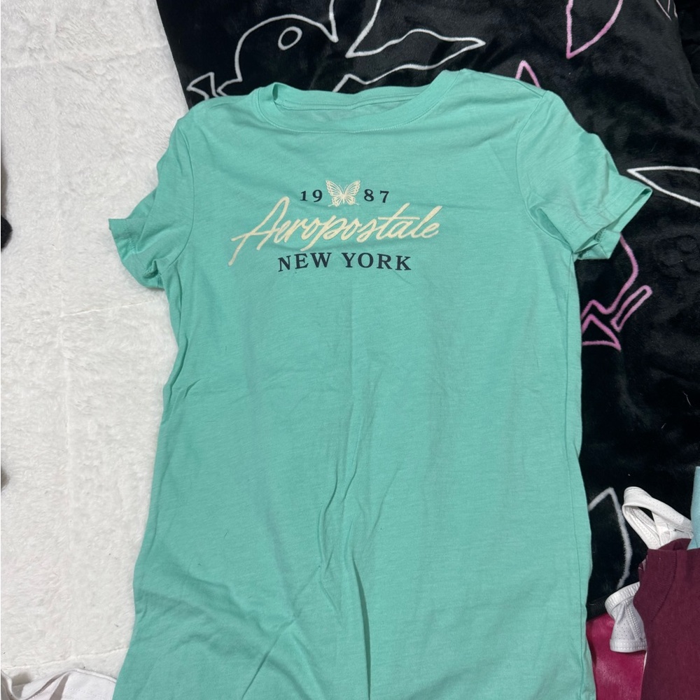 Aeropostale Women's Light Green Graphic Tee